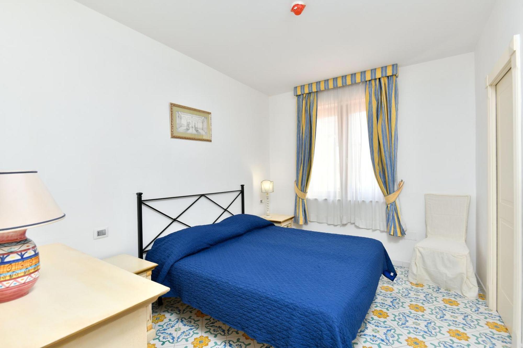 Hotel Villa Sirio Санта-Мария-ди-Кастеллабате Экстерьер фото