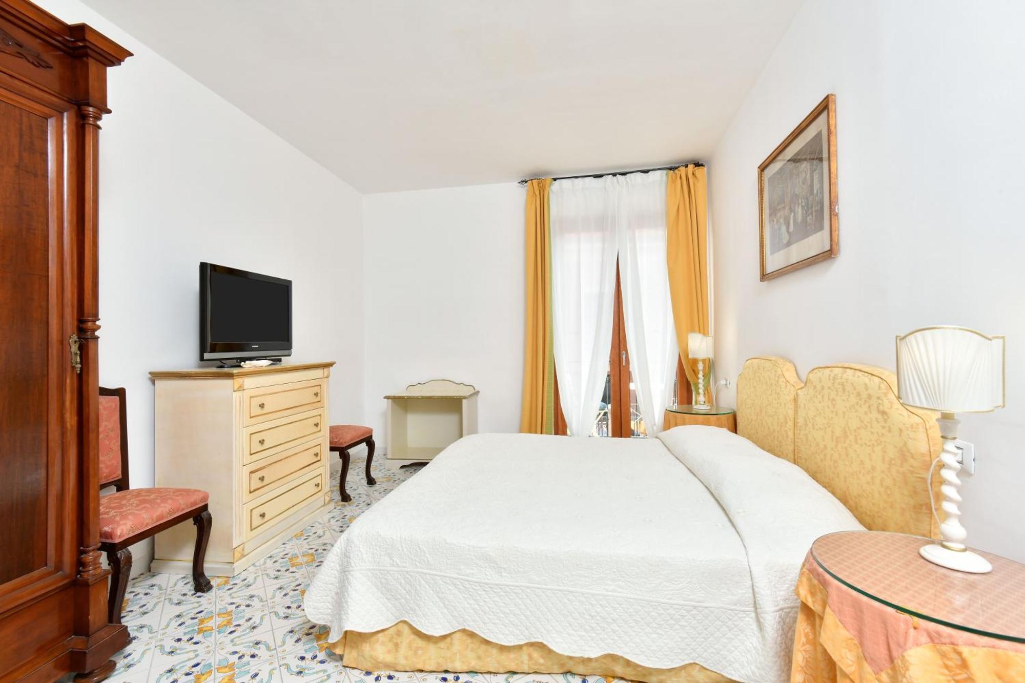 Hotel Villa Sirio Санта-Мария-ди-Кастеллабате Экстерьер фото