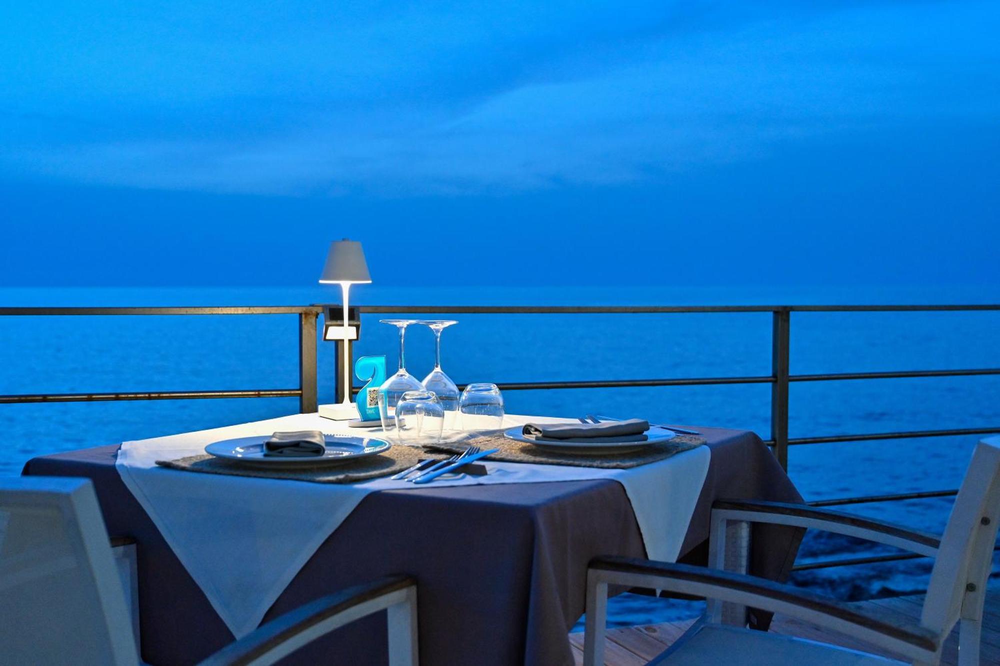 Hotel Villa Sirio Санта-Мария-ди-Кастеллабате Экстерьер фото